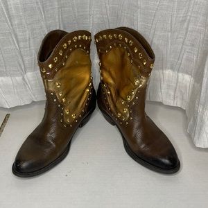 Vince Camuto- Madalissa size 6.5 Cowboy Boots